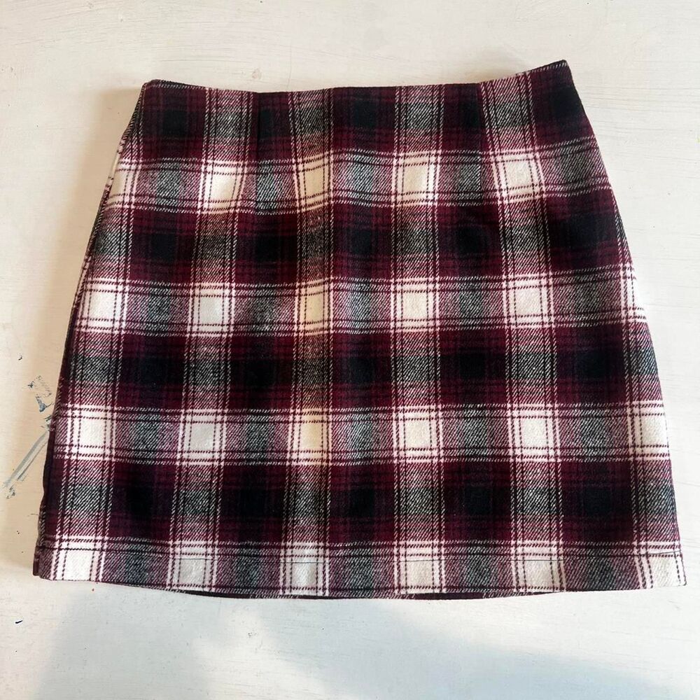 Forever-21 Women's Burgundy and Red Skirt